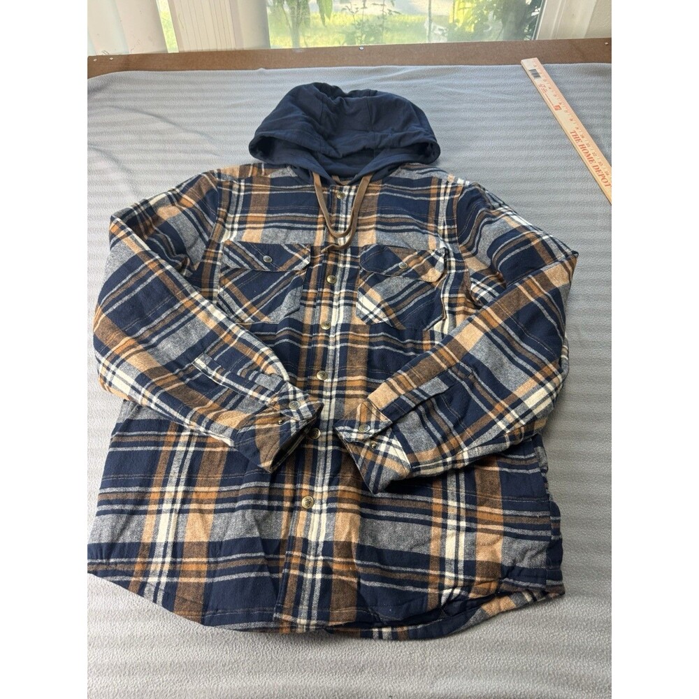 Legendary Whitetails Men’s Medium Plaid Hooded Flannel Quilted Shirt Jacket